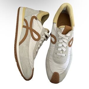 Loewe Flow Runner Trainer